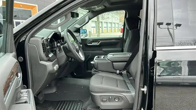 2026 GMC Sierra 1500 Crew Cab, Short Bed, SLE, 4WD