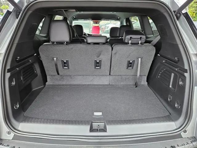 2026 GMC Acadia Elevation AWD