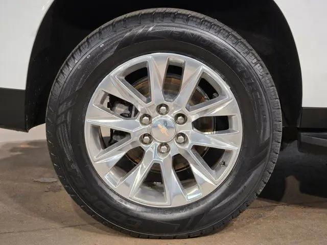 2024 Chevrolet Suburban 2WD Premier
