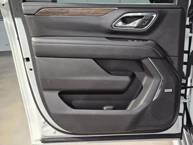 2024 Chevrolet Suburban 2WD Premier