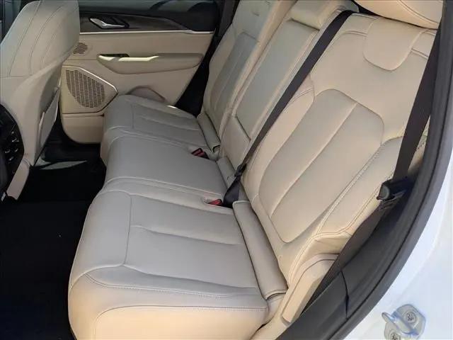 2026 Jeep Grand Cherokee Limited 4x2