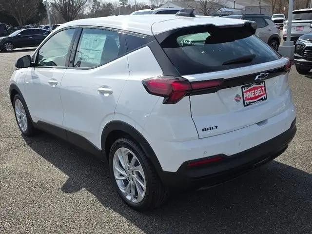 2027 Chevrolet Bolt LT FWD