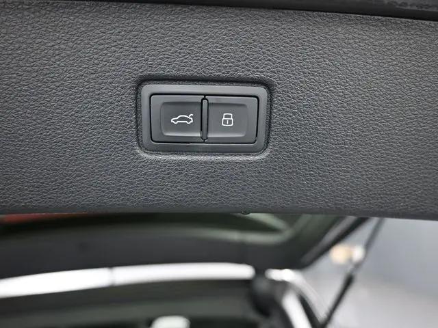 2021 Audi Q7 Premium Plus 55 TFSI quattro Tiptronic