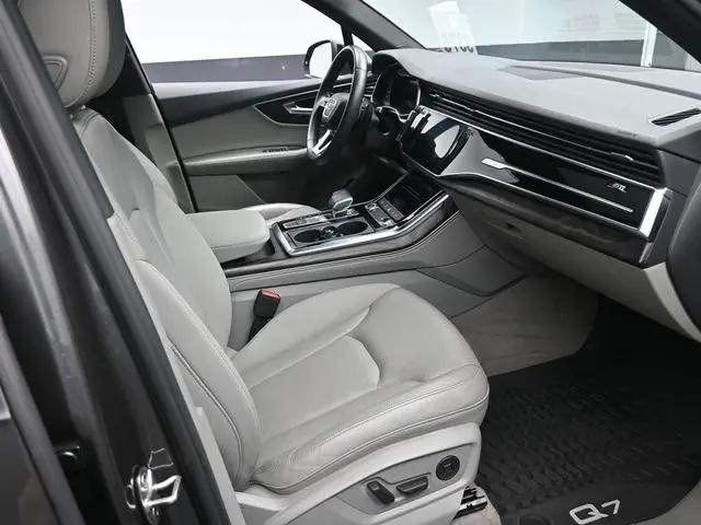 2021 Audi Q7 Premium Plus 55 TFSI quattro Tiptronic