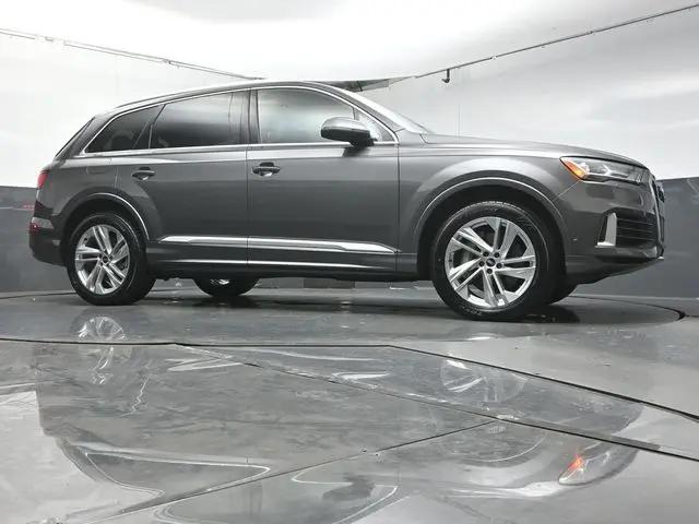 2021 Audi Q7 Premium Plus 55 TFSI quattro Tiptronic