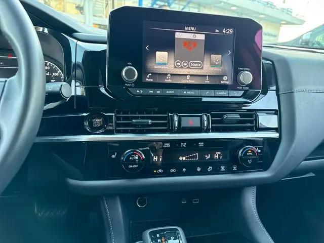 2025 Nissan Pathfinder SV FWD