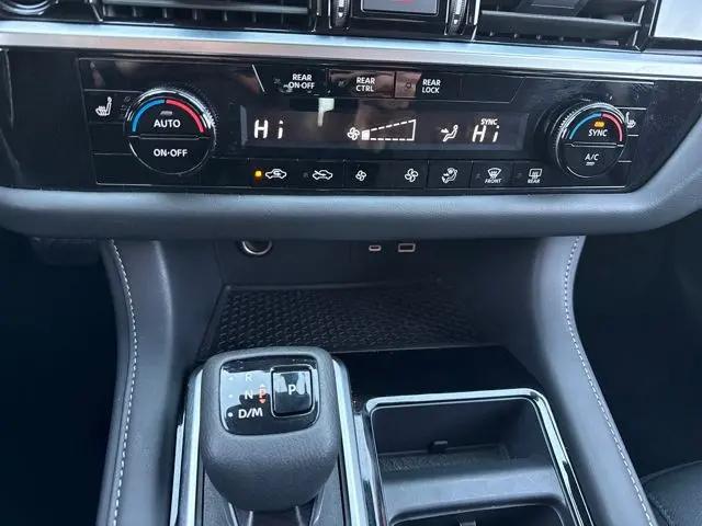 2025 Nissan Pathfinder SV FWD
