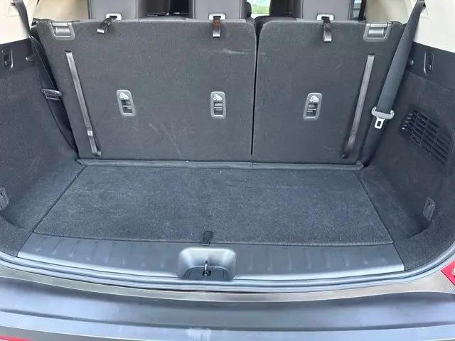 2025 Nissan Pathfinder SV FWD