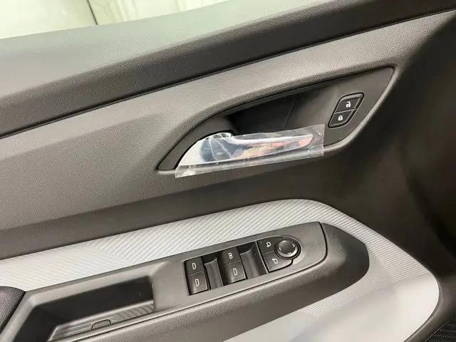 2027 Chevrolet Bolt LT FWD