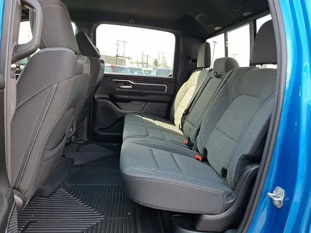 2022 Ram 1500 Big Horn Crew Cab 4x4 5'7" Box