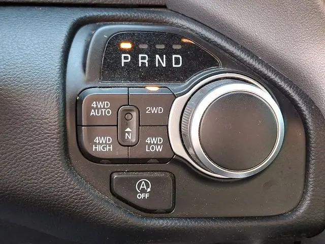 2022 Ram 1500 Big Horn Crew Cab 4x4 5'7" Box