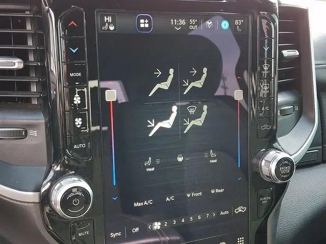 2022 Ram 1500 Big Horn Crew Cab 4x4 5'7" Box
