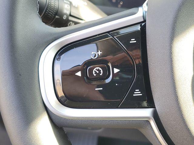 2026 Volvo XC90 Plug-In Hybrid Ultra, T8 AWD, Electric/Gasoline, Bright, 6 Seats