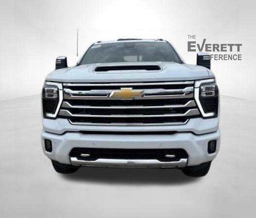 2026 Chevrolet Silverado 2500HD Crew Cab, Standard Bed, High Country, 4WD