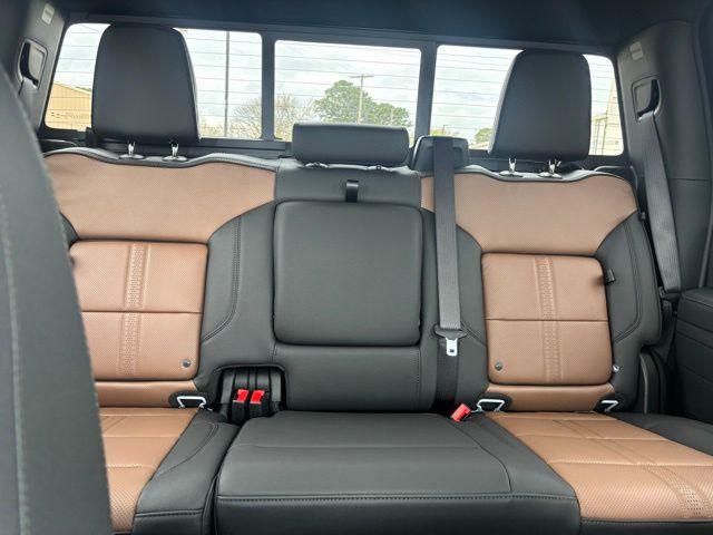 2026 Chevrolet Silverado 2500HD Crew Cab, Standard Bed, High Country, 4WD