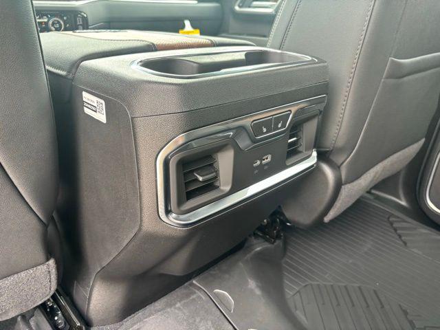 2026 Chevrolet Silverado 2500HD Crew Cab, Standard Bed, High Country, 4WD