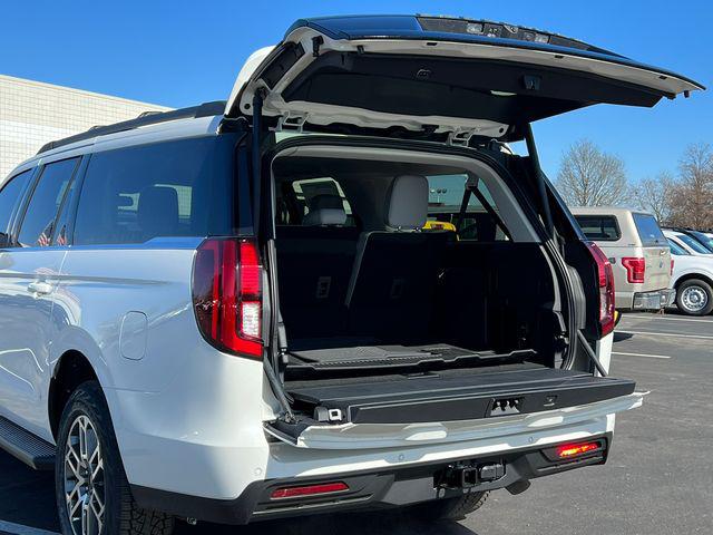 2026 Ford Expedition Max Active MAX