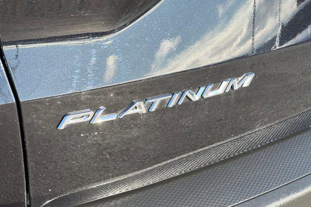 2025 Ford Escape Platinum