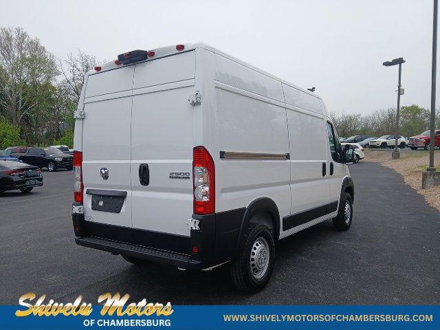 2026 Ram ProMaster 2500 Cargo Van Tradesman High Roof 136" WB w/Pass Seat