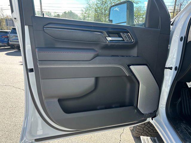 2026 GMC Sierra 2500HD Crew Cab, Standard Bed, AT4X, 4WD