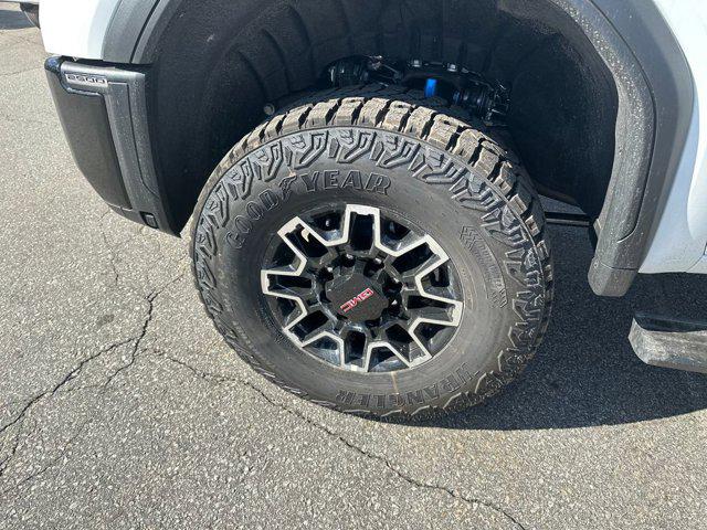2026 GMC Sierra 2500HD Crew Cab, Standard Bed, AT4X, 4WD