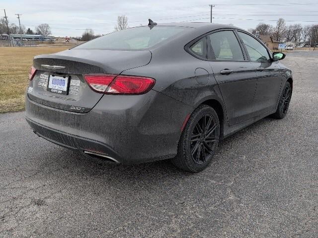 2015 Chrysler 200 S
