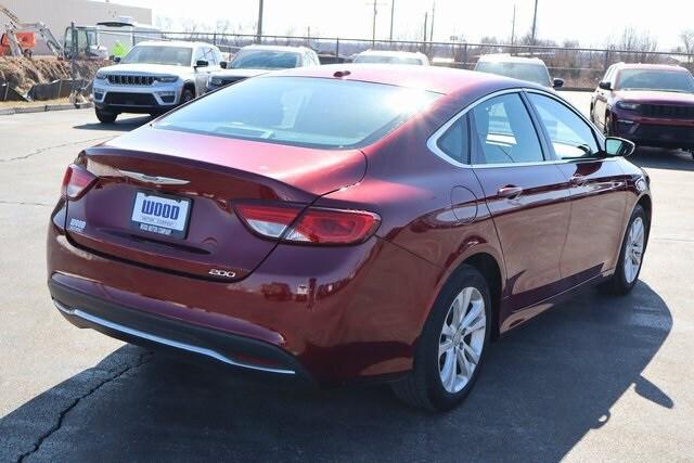 2015 Chrysler 200 Limited