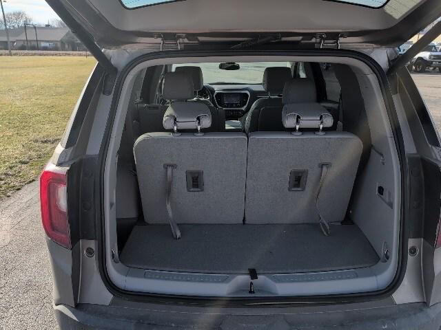 2022 GMC Acadia AWD SLT