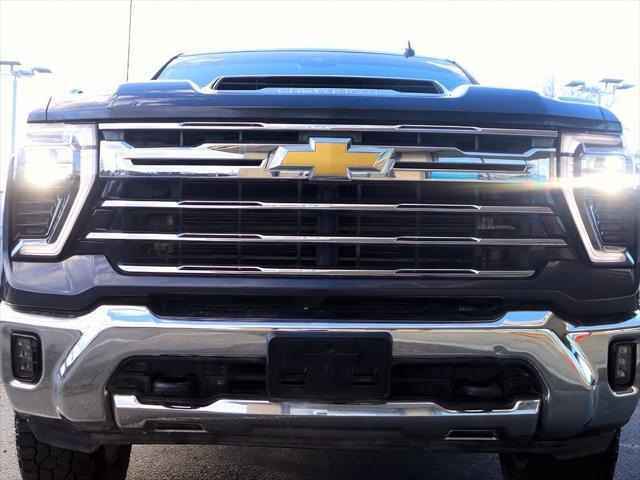 2024 Chevrolet Silverado 2500HD 4WD Crew Cab Standard Bed LTZ