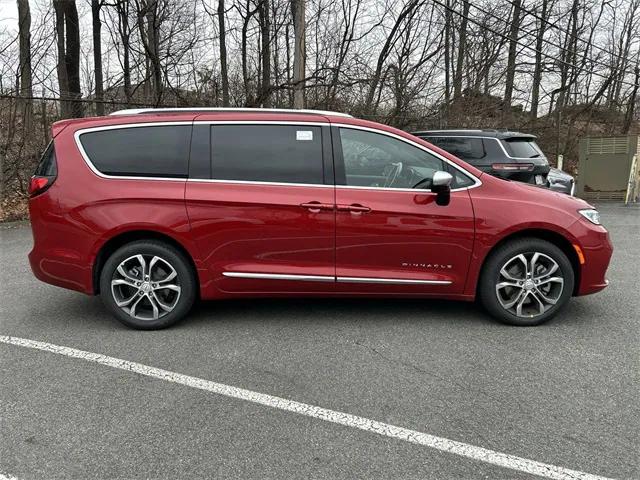 2026 Chrysler Pacifica Pinnacle AWD