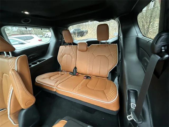 2026 Chrysler Pacifica Pinnacle AWD