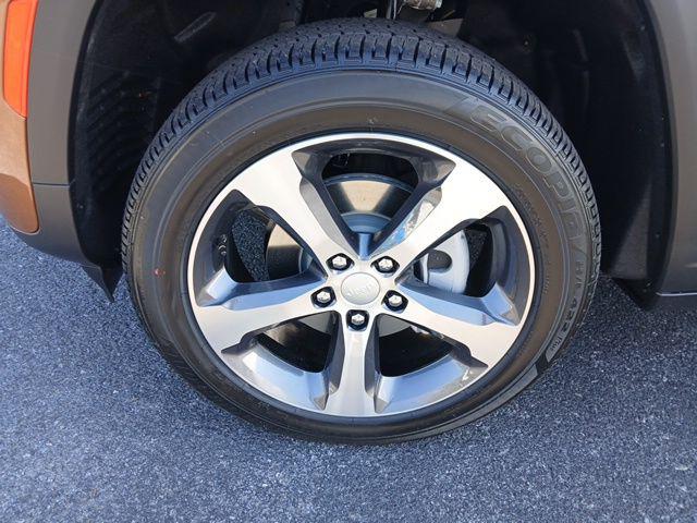 2026 Jeep Grand Cherokee GRAND CHEROKEE LIMITED 4X4 2026 Jeep Grand Cherokee GRAND CHEROKEE LIMITED 4X4