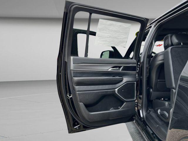 2026 Jeep Grand Wagoneer L 4x4