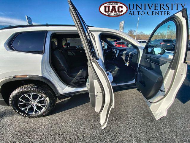 2026 GMC Acadia AT4 AWD