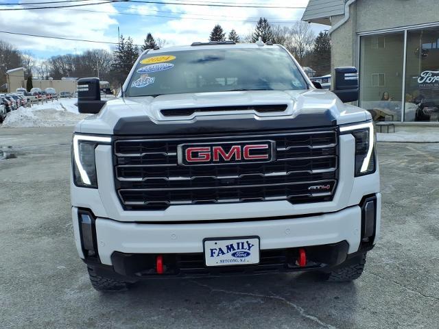 2024 GMC Sierra 3500HD 4WD Crew Cab Standard Bed AT4