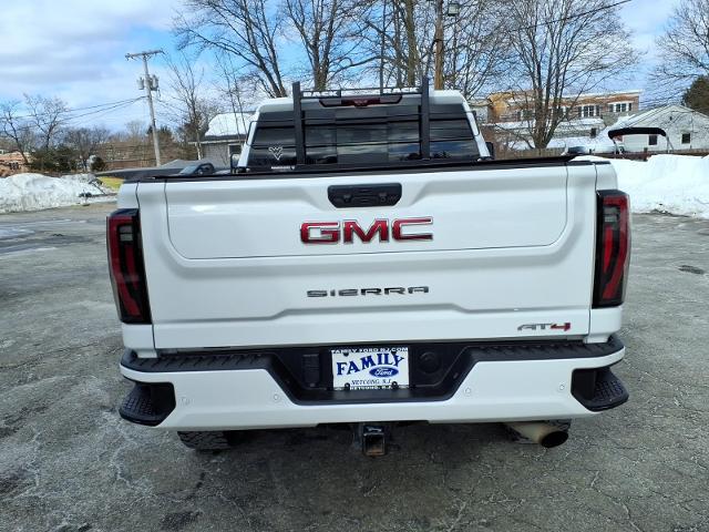 2024 GMC Sierra 3500HD 4WD Crew Cab Standard Bed AT4