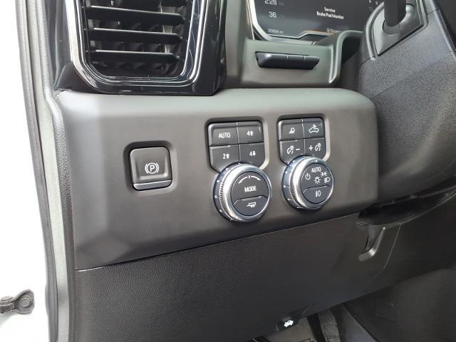 2024 GMC Sierra 3500HD 4WD Crew Cab Standard Bed AT4