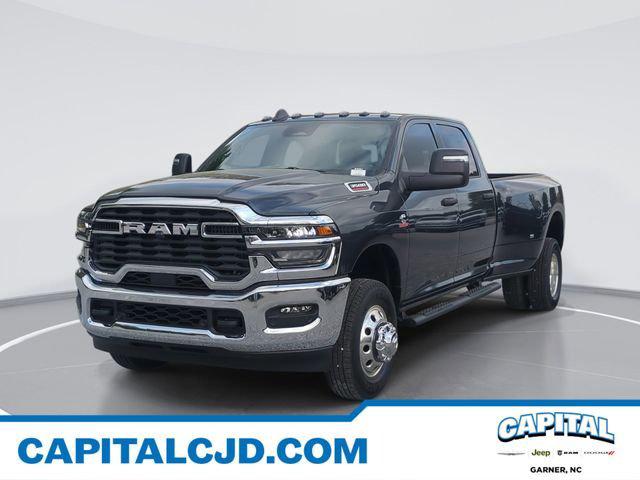 2026 RAM Ram 3500 RAM 3500 TRADESMAN CREW CAB 4X4 8 BOX