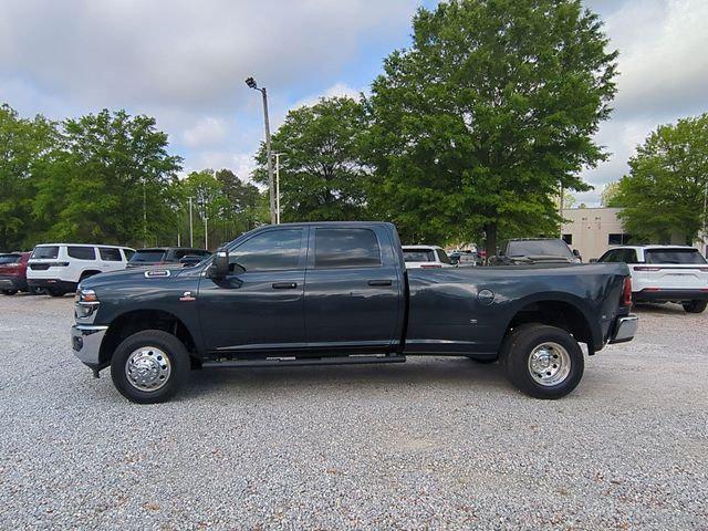 2026 RAM Ram 3500 RAM 3500 TRADESMAN CREW CAB 4X4 8 BOX