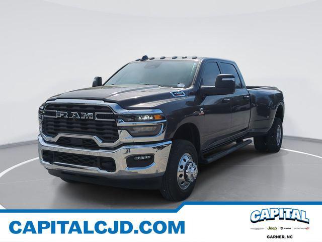 2026 RAM Ram 3500 RAM 3500 TRADESMAN CREW CAB 4X4 8 BOX