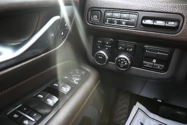 2022 GMC Yukon 4WD Denali