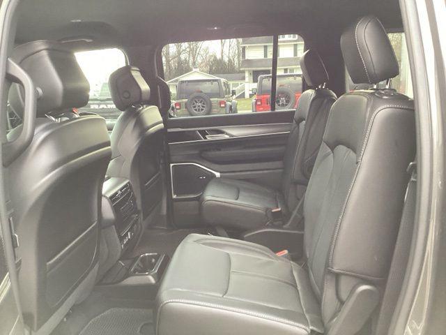 2026 Jeep Grand Wagoneer 4x4