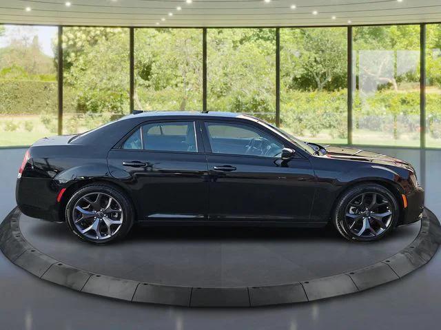 2023 Chrysler 300 300S