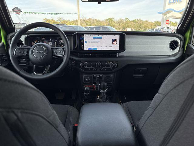 2025 Jeep Wrangler 4-Door Willys 4x4