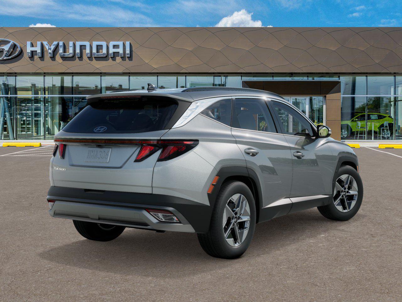 New 2026 Shimmering Silver HYUNDAI SEL FWD image 4