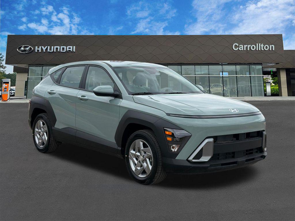 New 2026 Green HYUNDAI SE FWD image 4