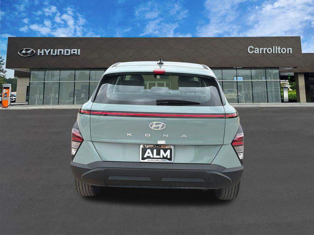 New 2026 Green HYUNDAI SE FWD image 7