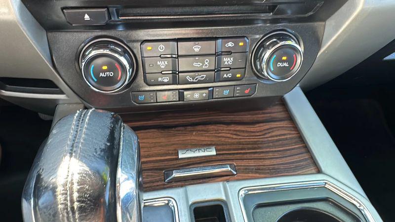 2015 Ford F-150 LARIAT