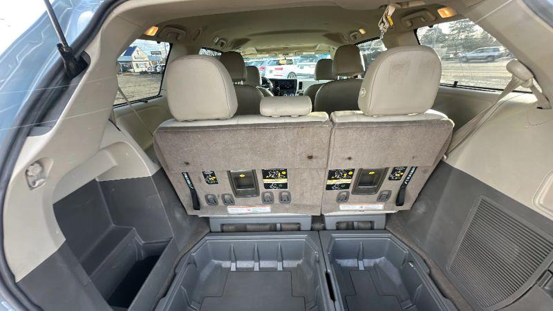 2017 Toyota Sienna XLE Premium 7 Passenger