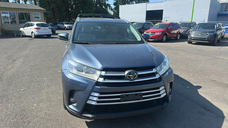 2019 Toyota Highlander XLE for sale in Eugene, OR